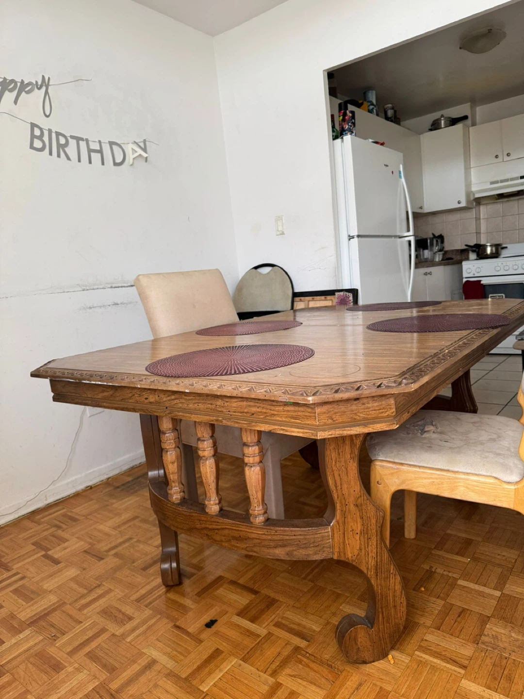 Dining table - photo 3