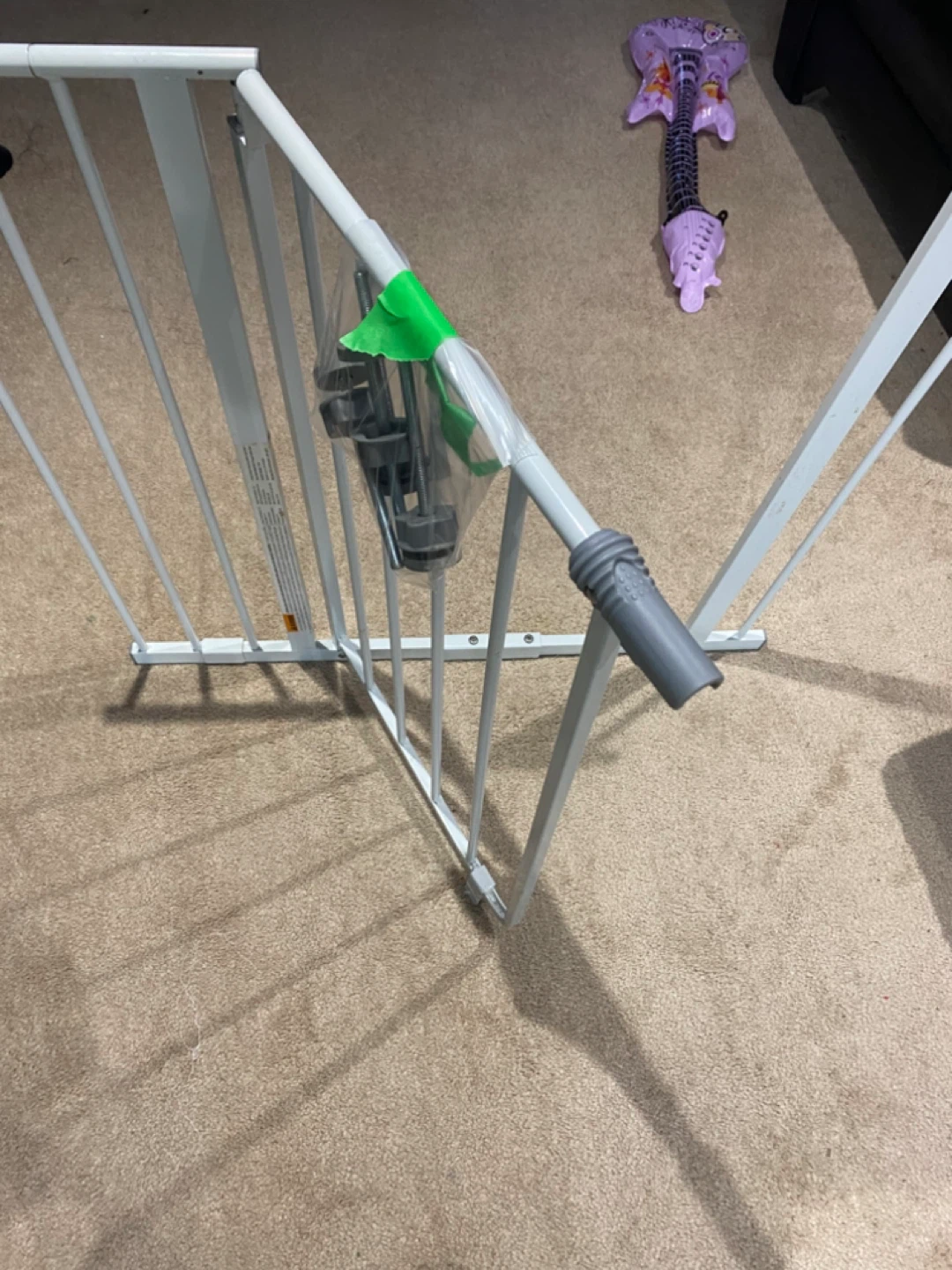 White Metal Safety 1st Baby Gate - photo 2