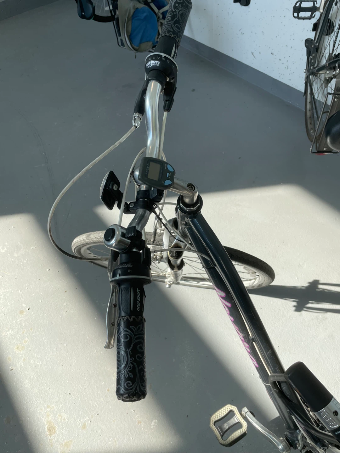 Novara Women's Hybrid Bike - Size Medium - photo 2