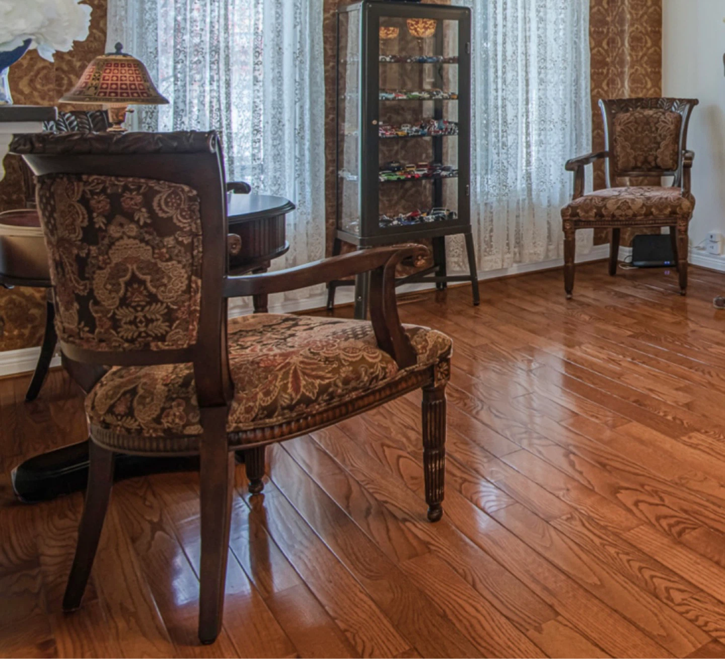 Carved Wood Armchair with Patterned Upholstery - photo 5