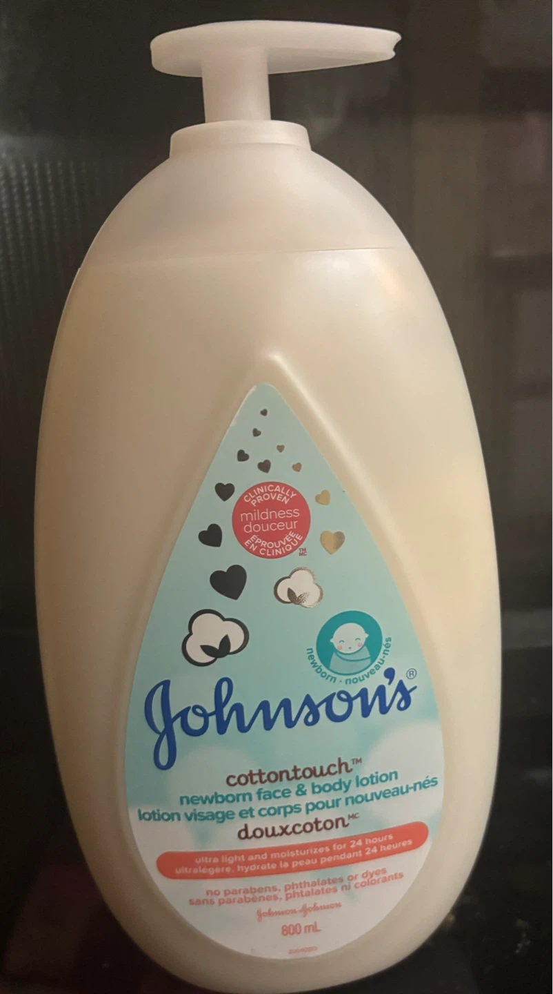 Johnson's CottonTouch Newborn Face & Body Lotion 800 mL