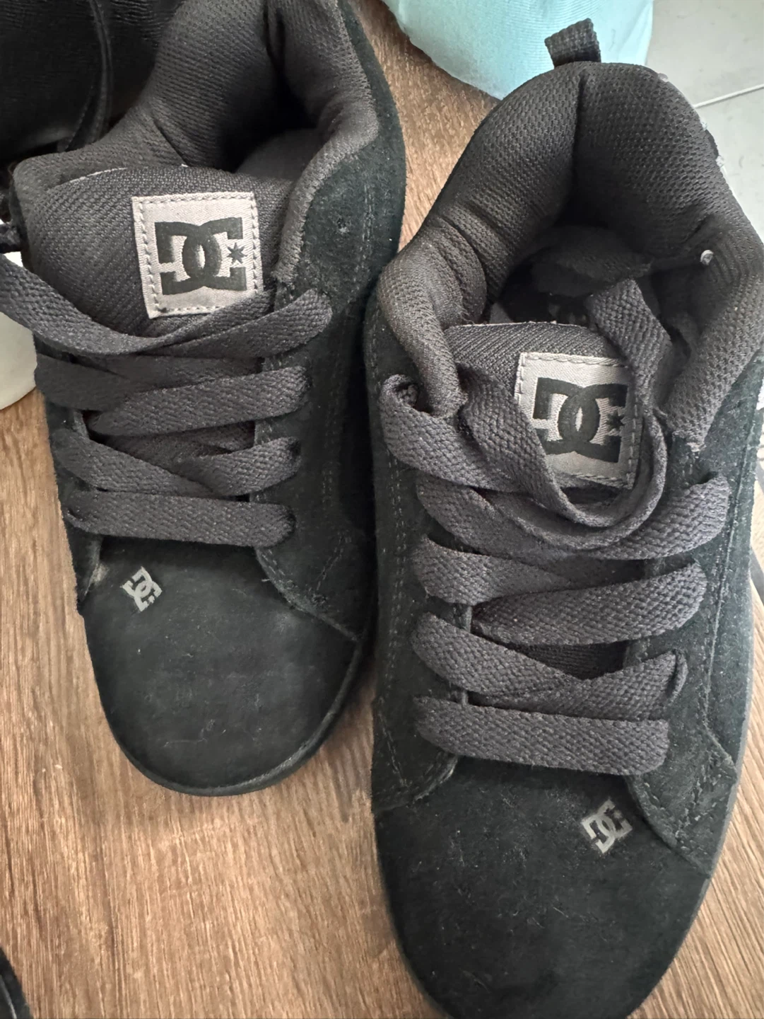 BRAND NEW DC Shoes Youth Size 5Y Black Camo Sneakers