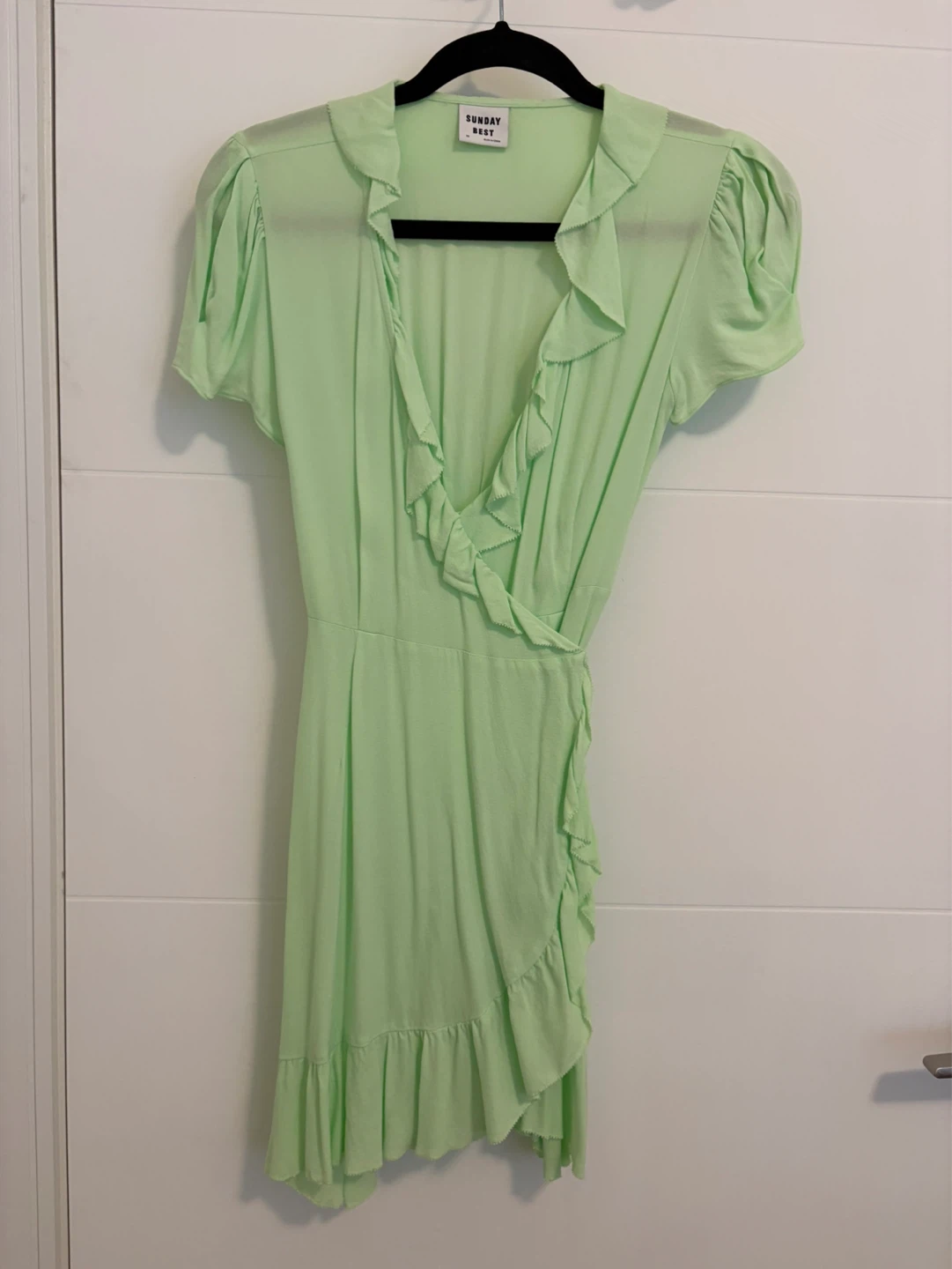 Sunday Best Green Ruffle Wrap Dress XS
