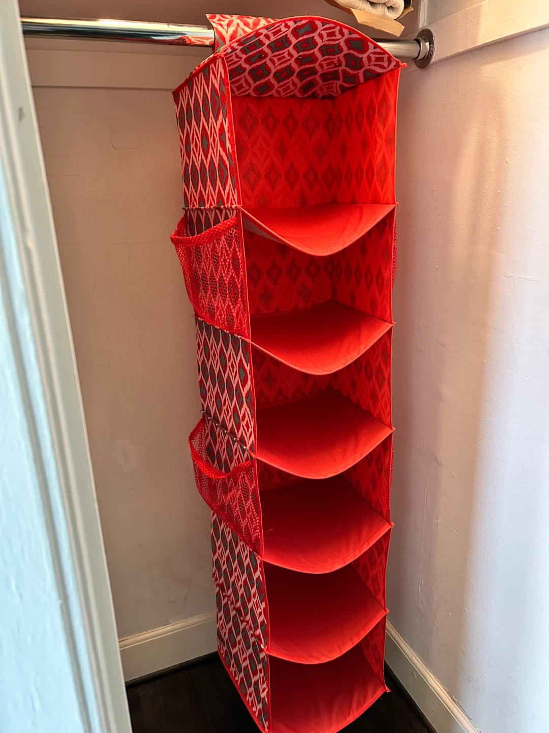 Closet hanging organizer