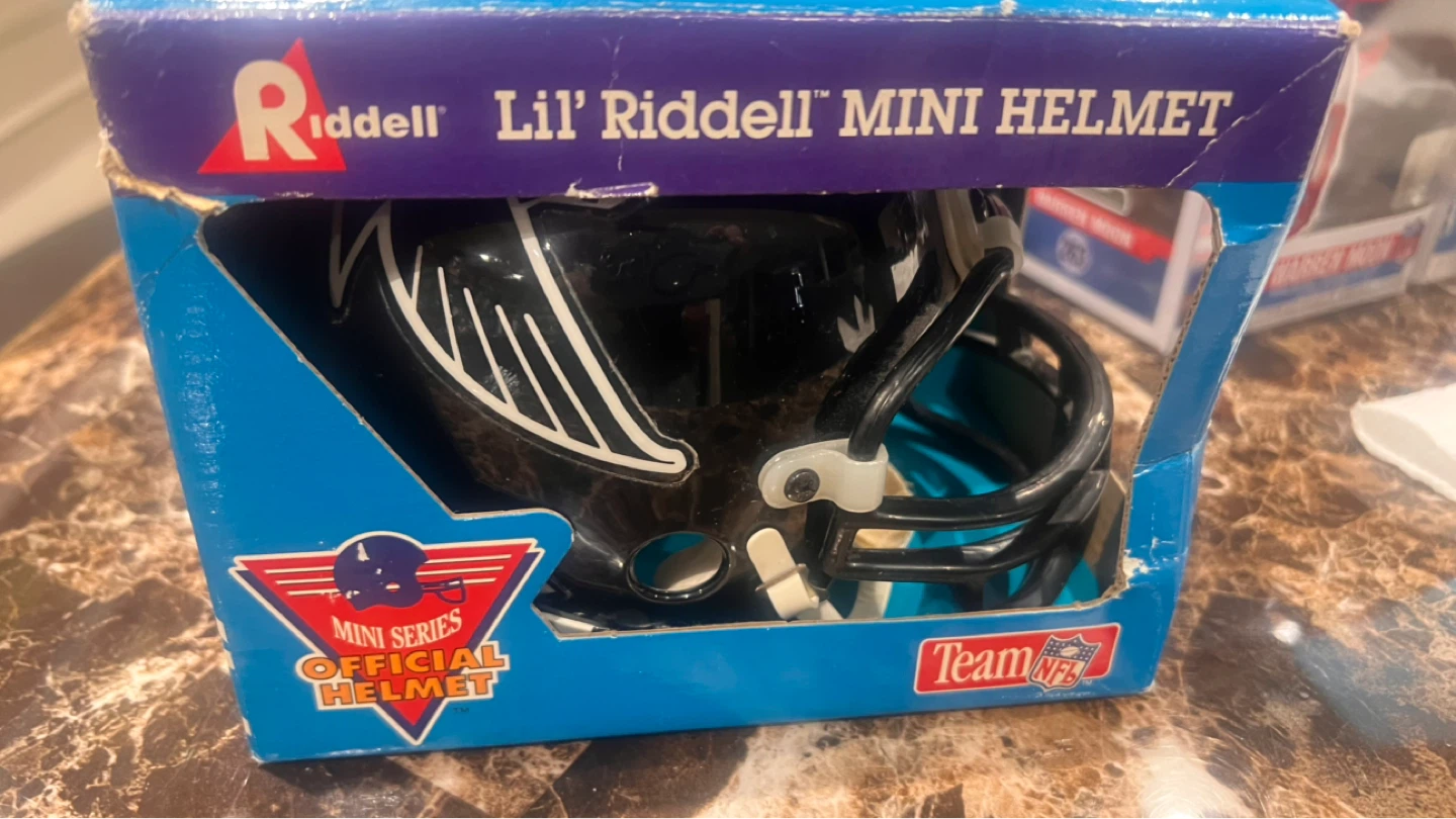 Riddell Lil' Mini Helmet - Atlanta Falcons