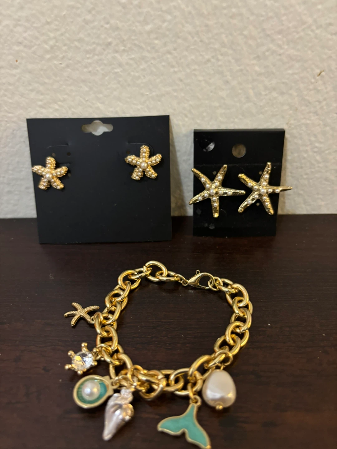 NEW OCEAN JEWELRY LOT- Bracelet & Starfish Earrings