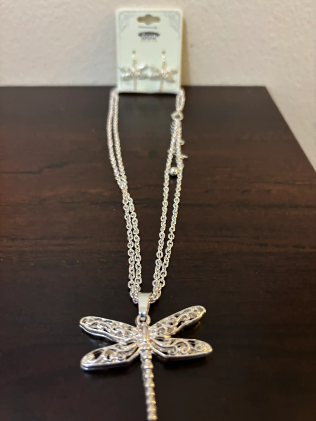 NEW-Dragonfly Necklace and Earrings Set