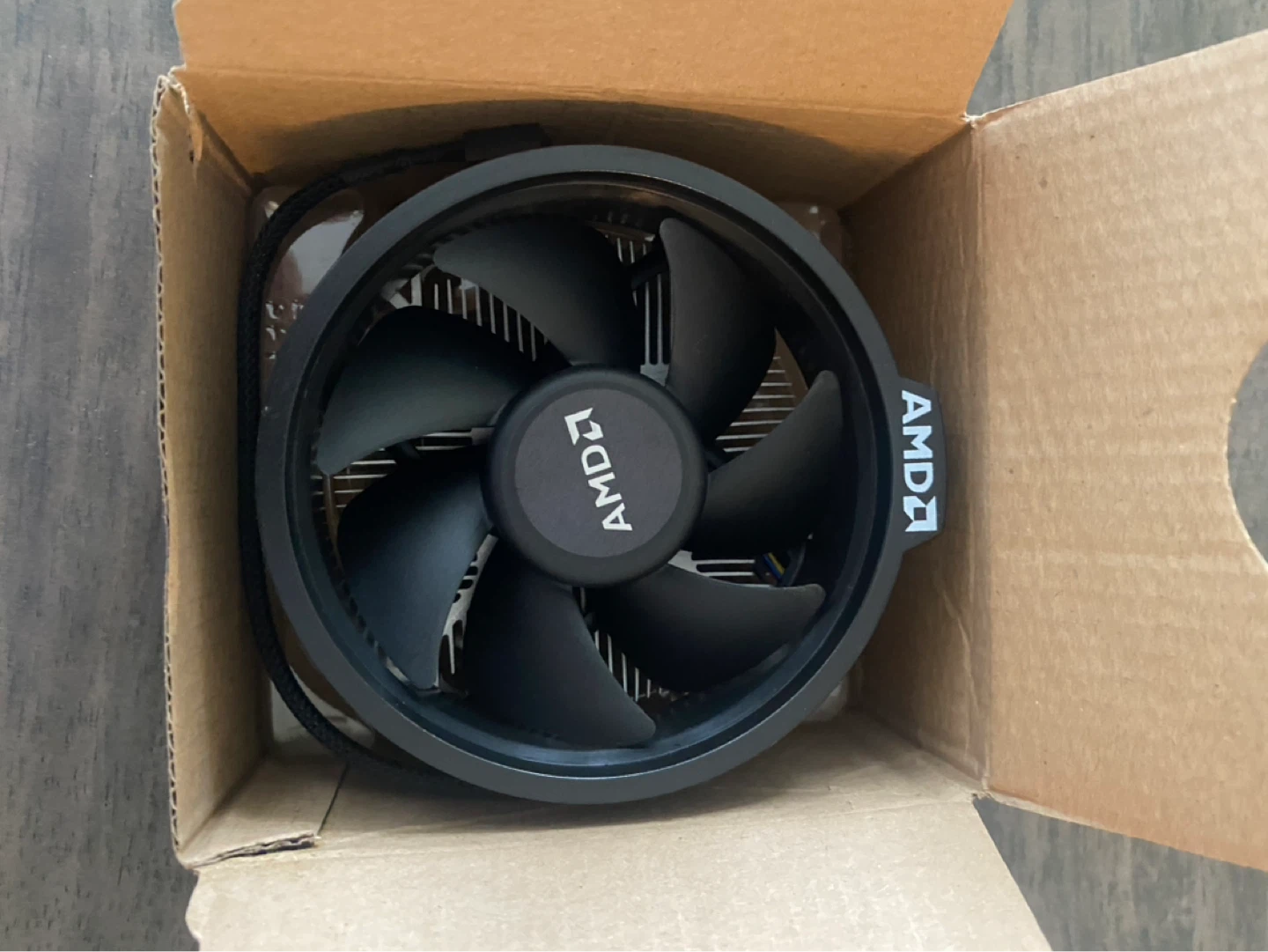 AMD CPU Cooler - photo 3