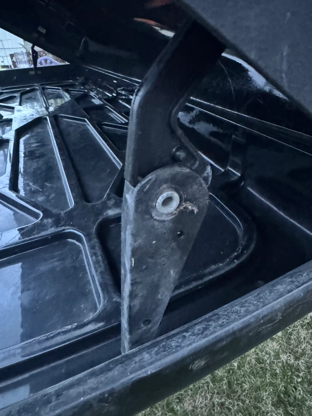 Black Cargo Roof Box - photo 5