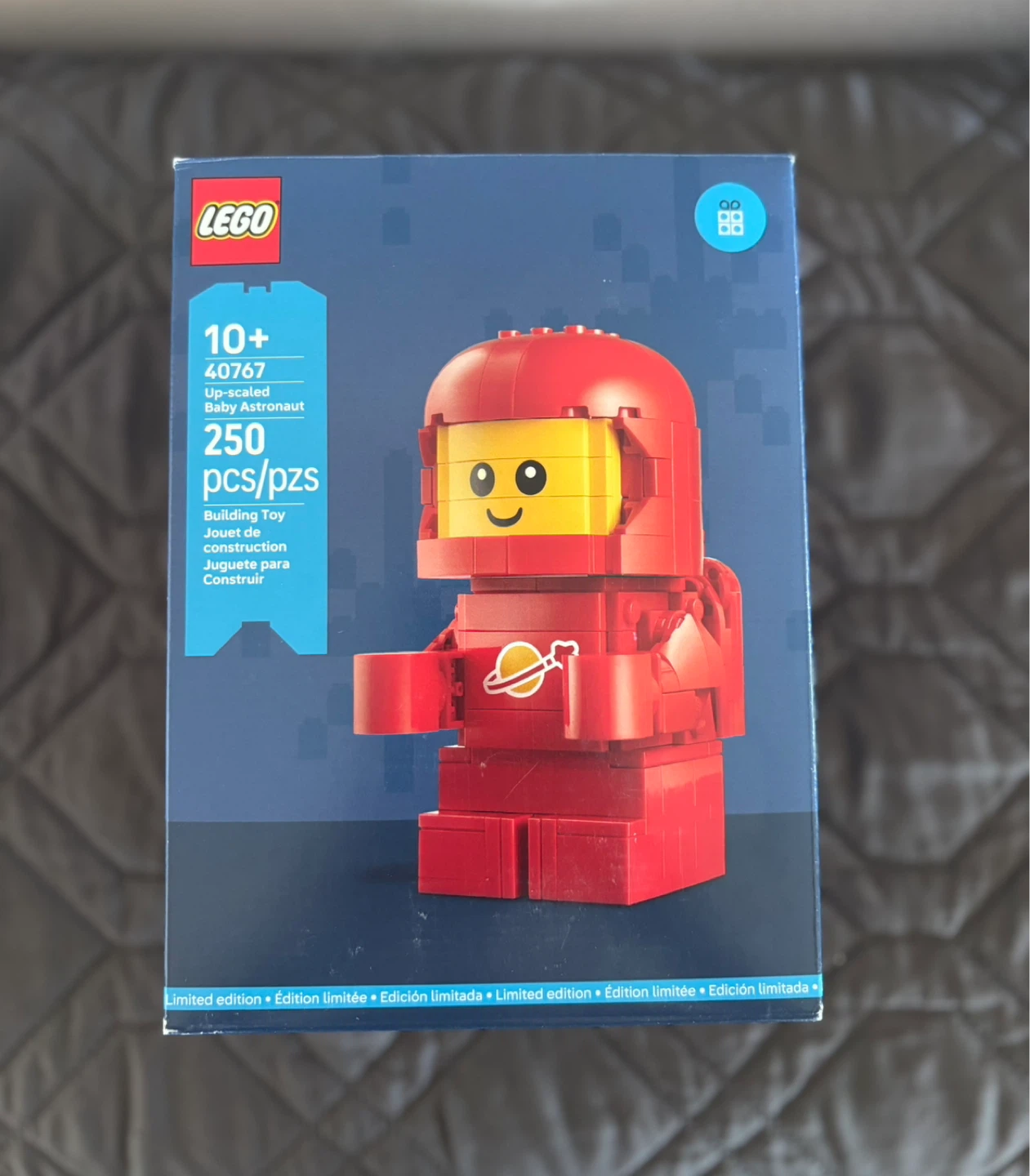LEGO 40767 Up-scaled Baby Astronaut Building - limited edition!