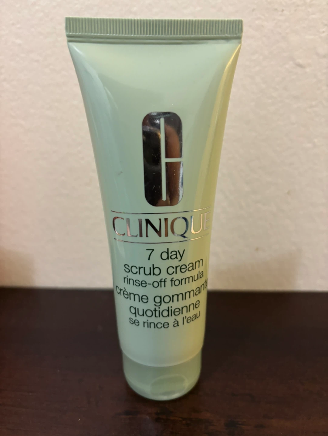 BRAND NEW-Clinique 7 Day Scrub Cream
