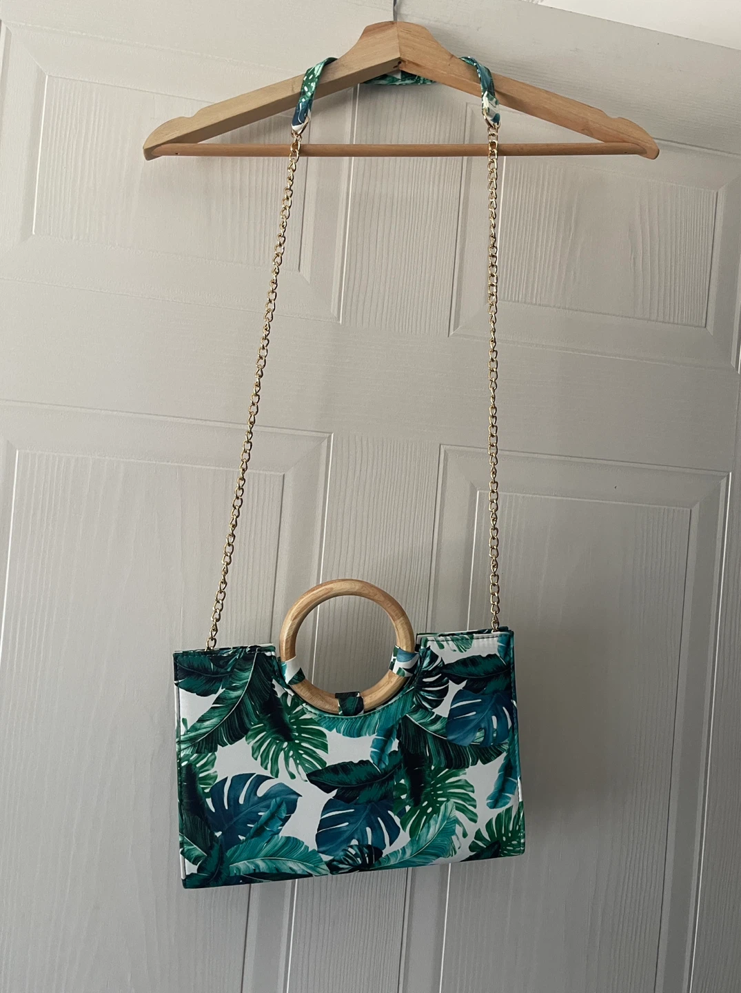 Call It Spring Tropical Leaf Print Chain Crossbody Clutch