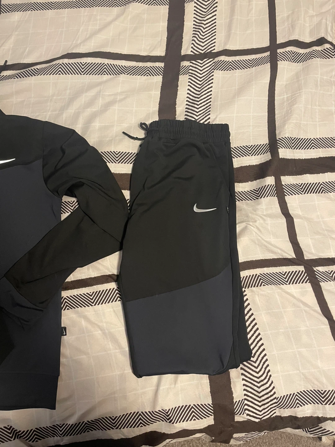 Nike Full Zip Hoodie and Pants Set - photo 3