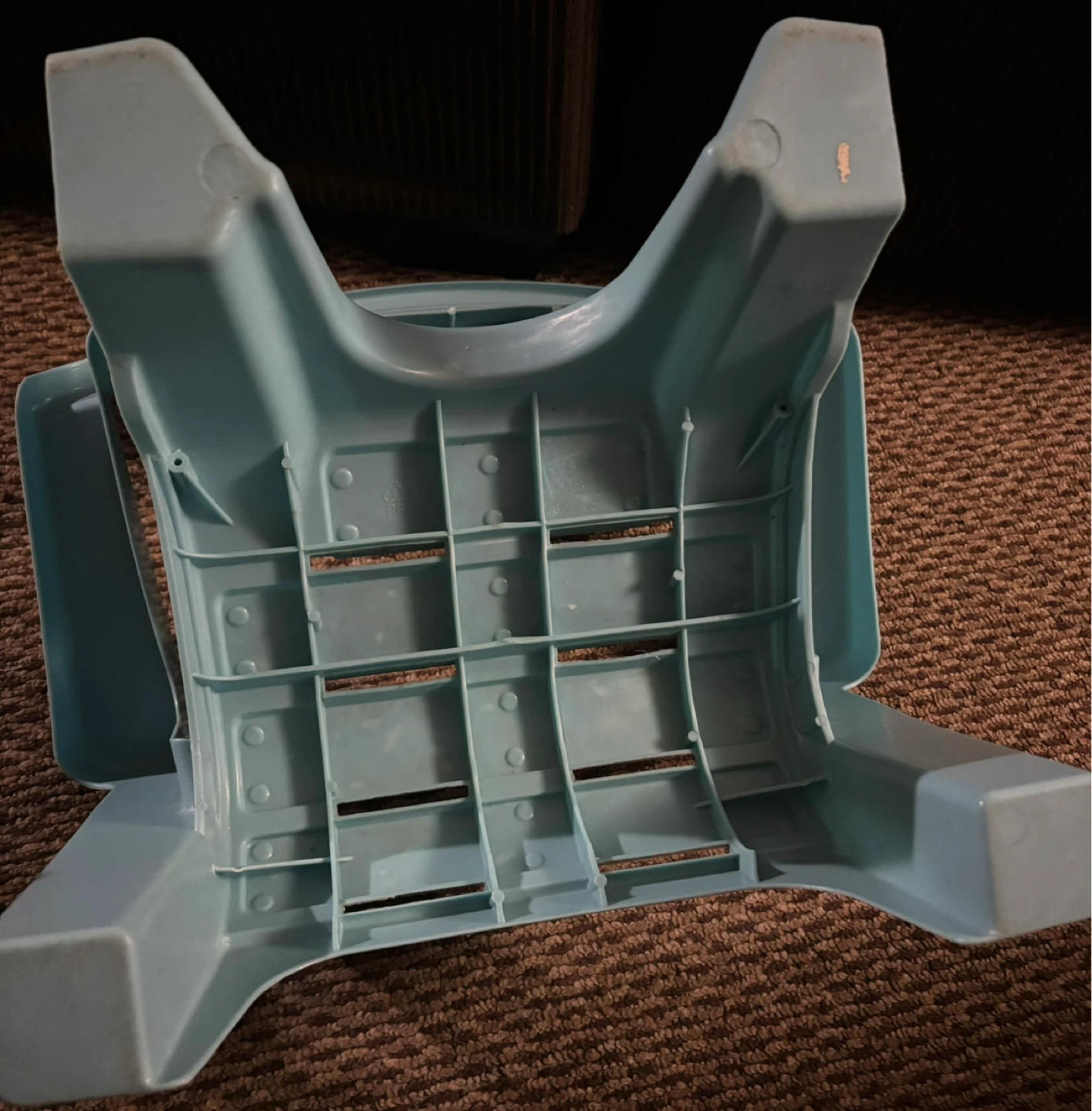 Disney Frozen Anna & Elsa Kids Plastic Chair - photo 3
