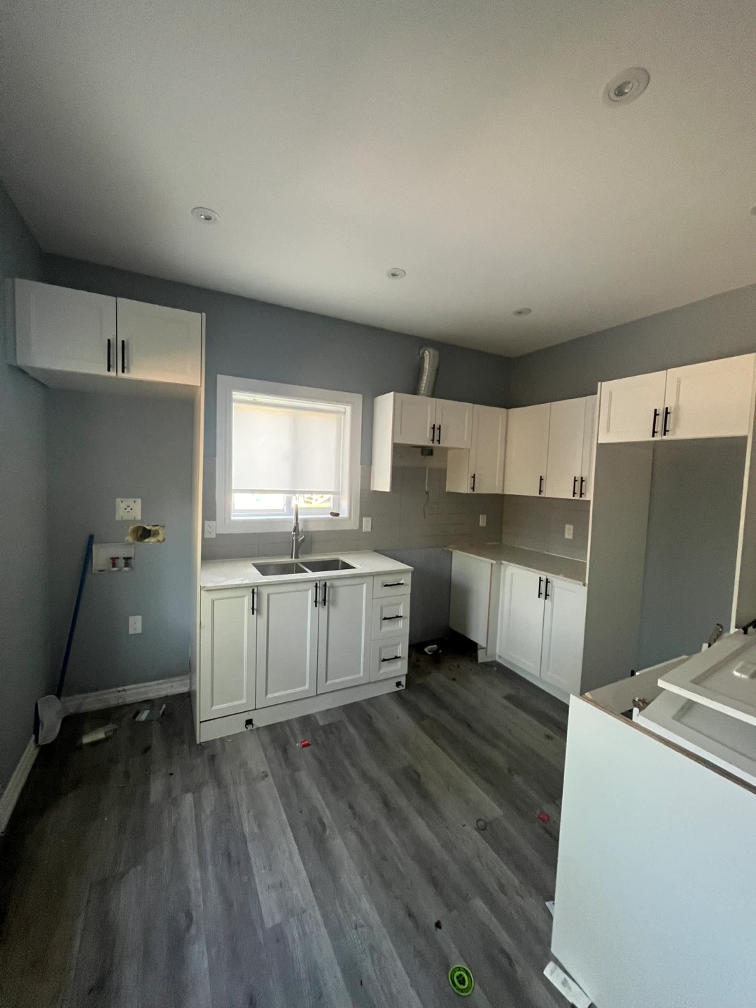 Marble Countertops and kitchen cabinets - photo 3