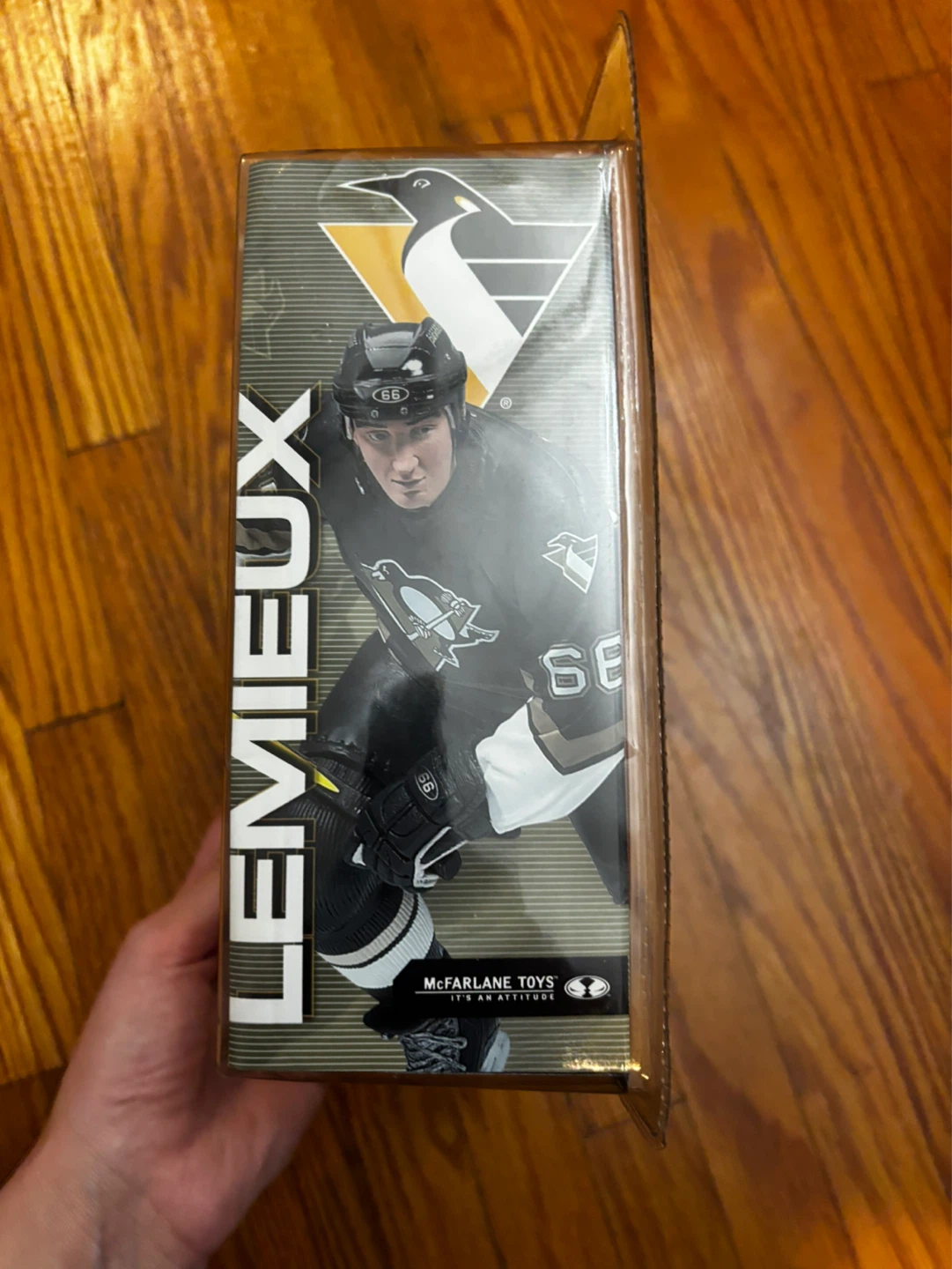 McFarlane NHL Sports - Series 2 Mario Lemieux figure - photo 3