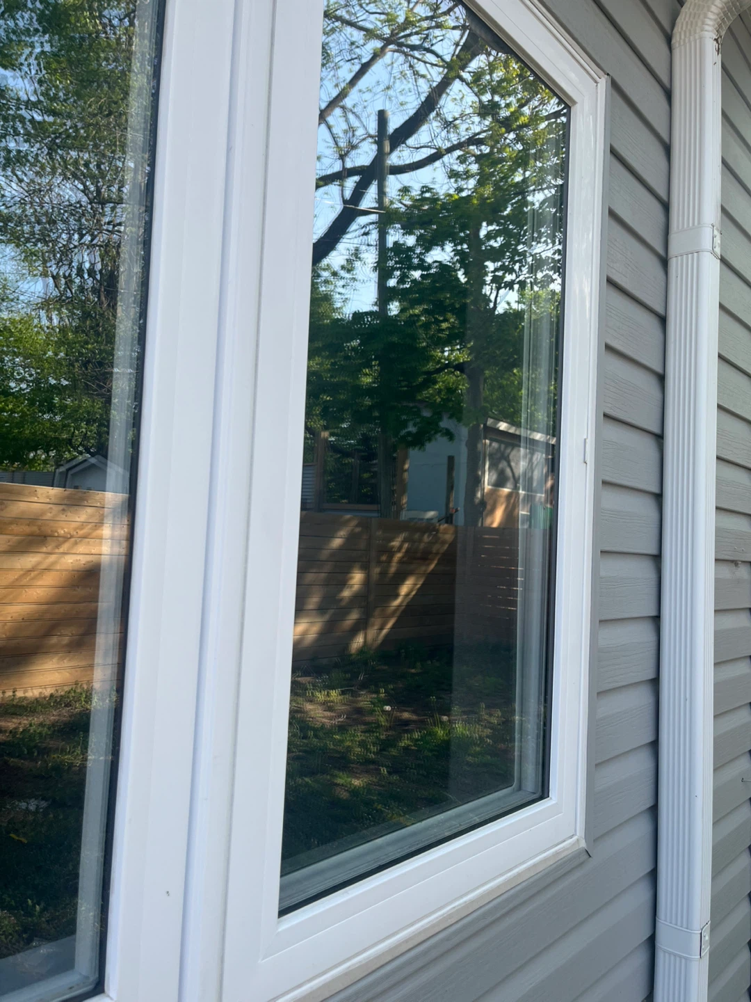 White Vinyl Window Frame - photo 2