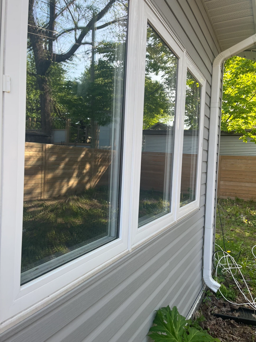 White Vinyl Window Frame - photo 3