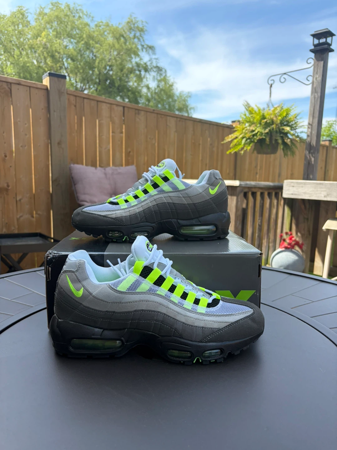 Nike air max neon