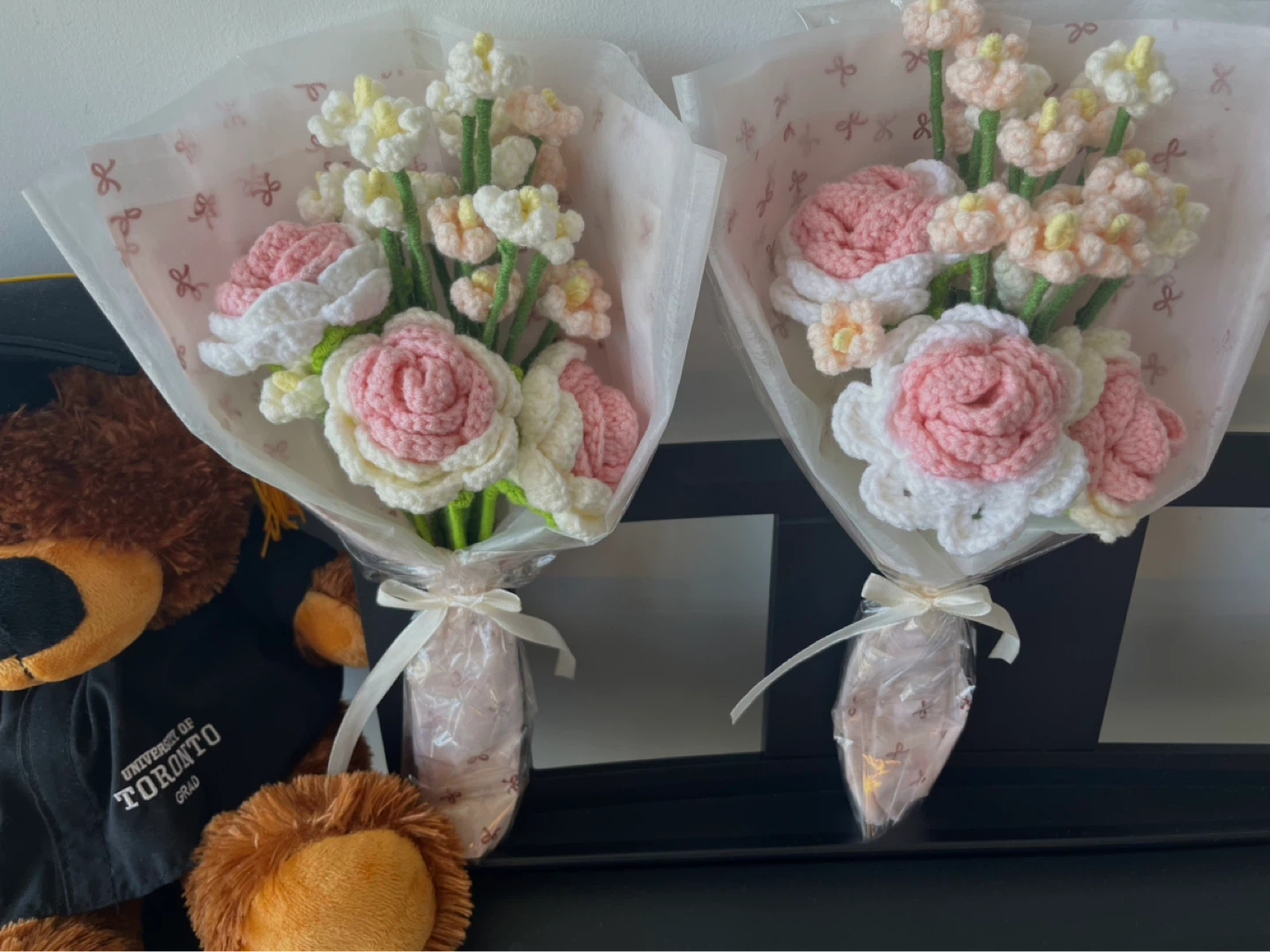 🎓Grad Bouquets - rose & baby's breath - photo 3