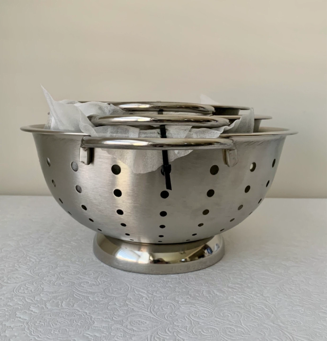 Williams Sonoma Stainless-Steel Colander Set - photo 3