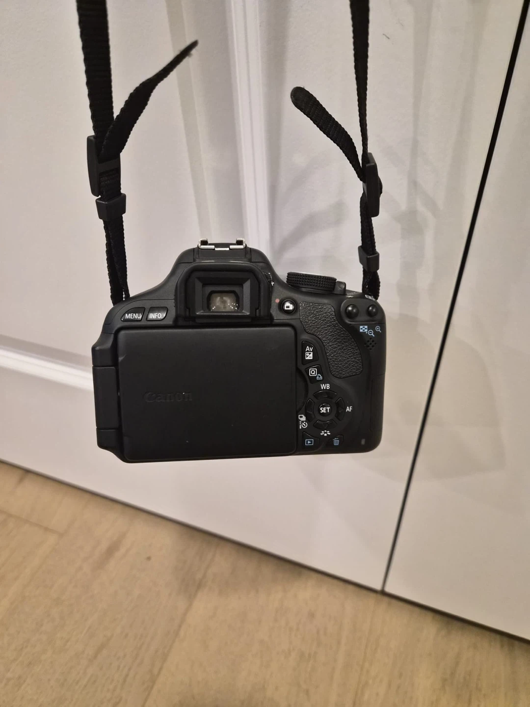 Canon EOS 600D DSLR Camera in Black with EF-S 18-55mm Lens - photo 5
