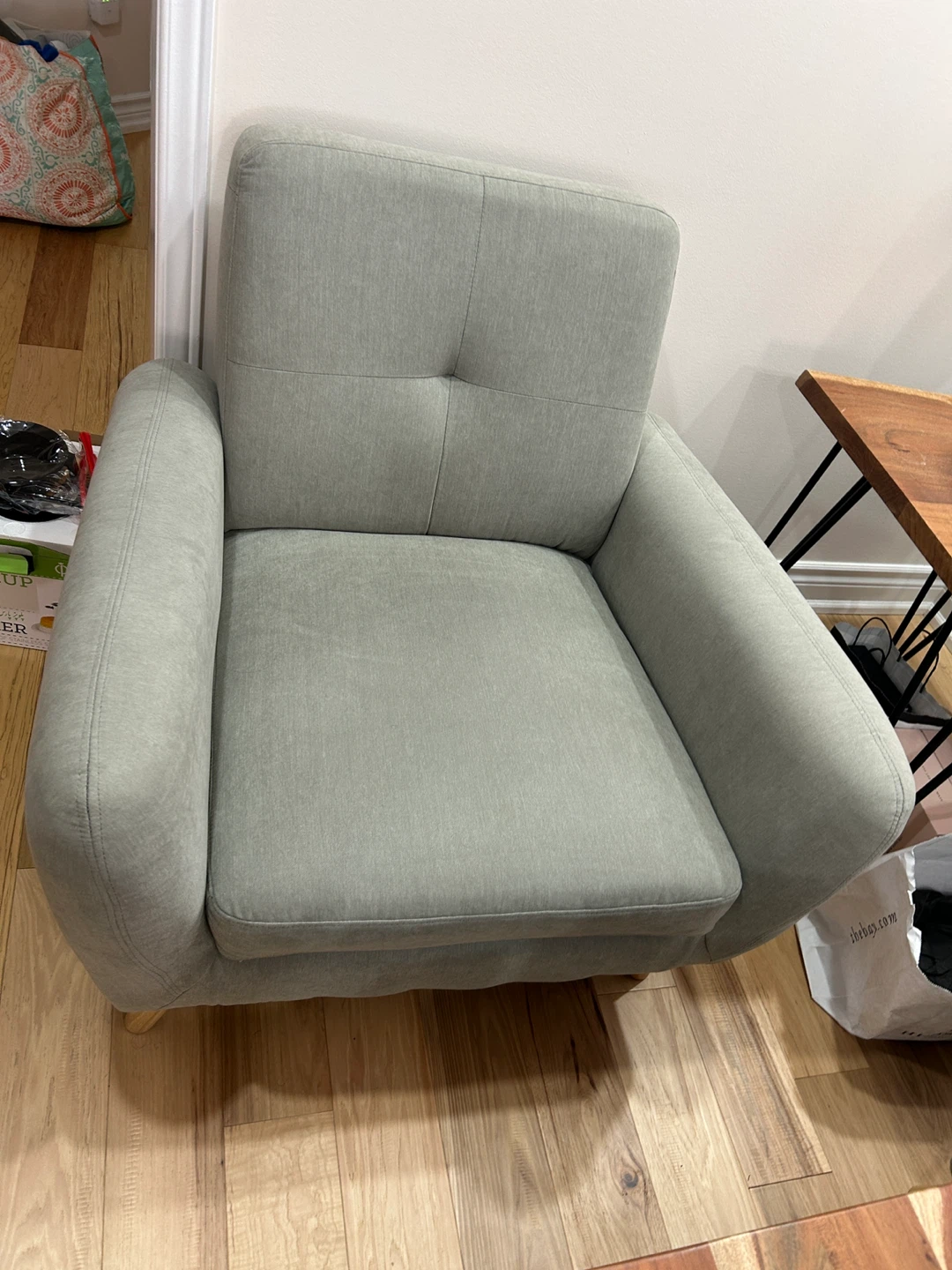 Structube pistachio green sofa set - photo 2