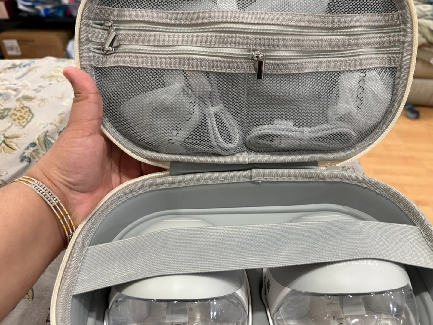 Momcozy M9 Wearable Breast Pump Carrying Case