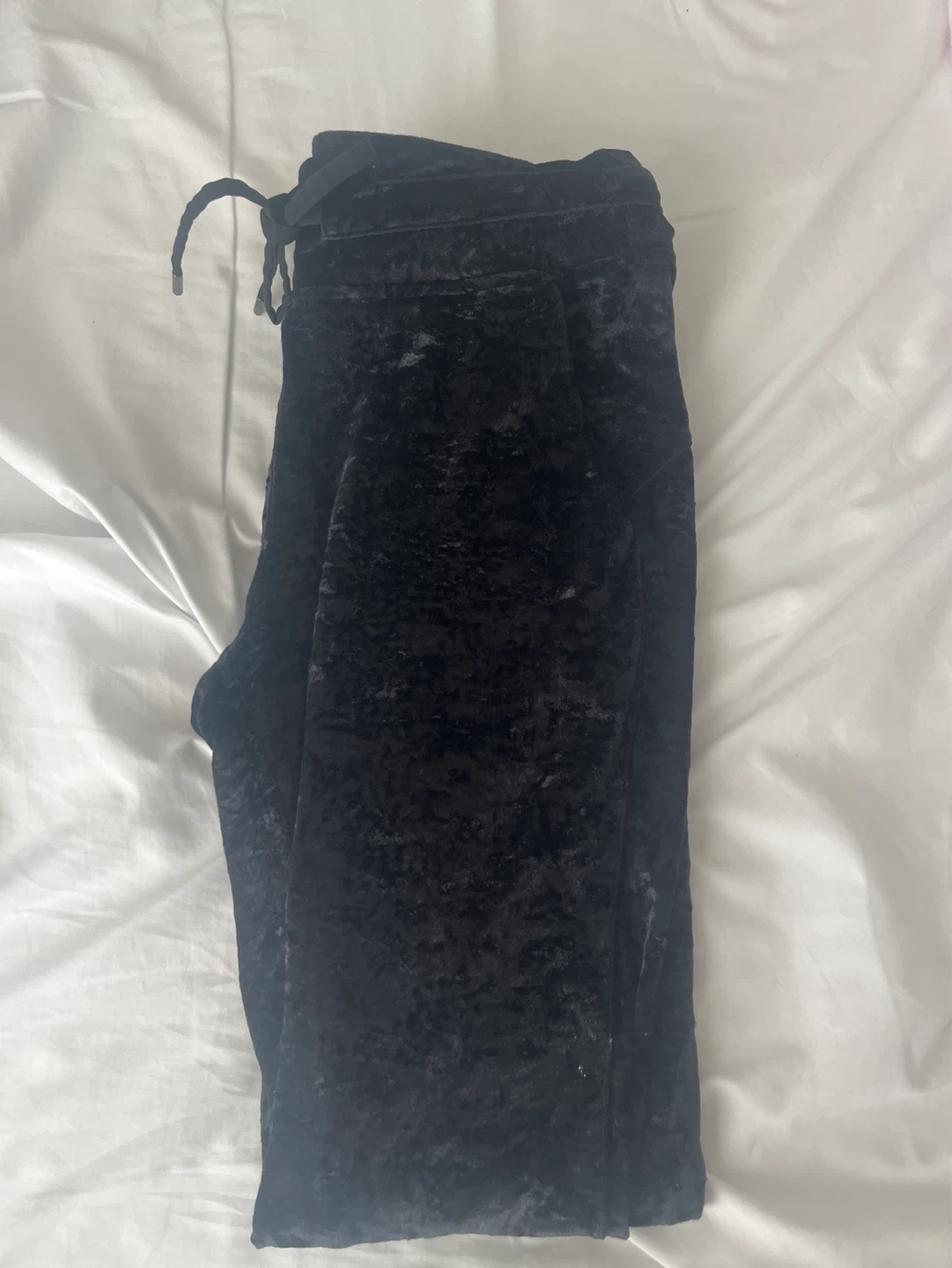 Lululemon Black Velvet Jogger Pants - photo 2