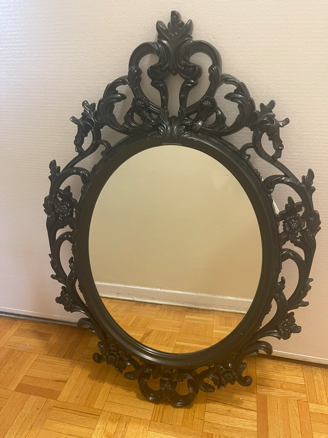 Black ornate oval mirror - photo 3