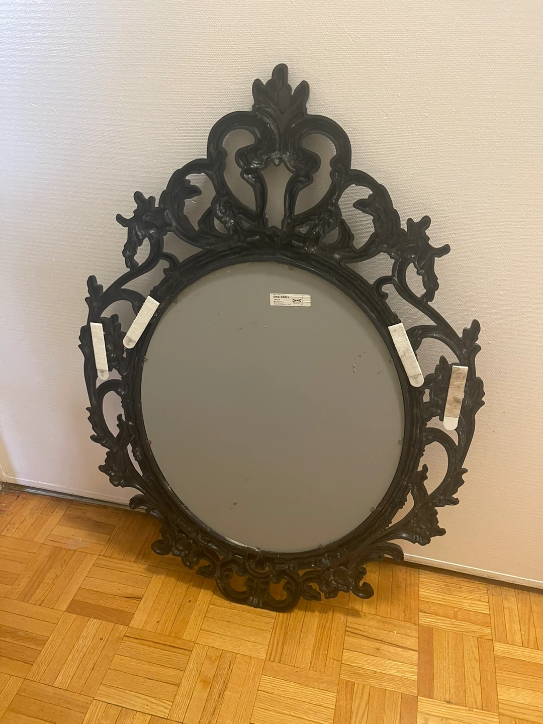 Black ornate oval mirror - photo 2