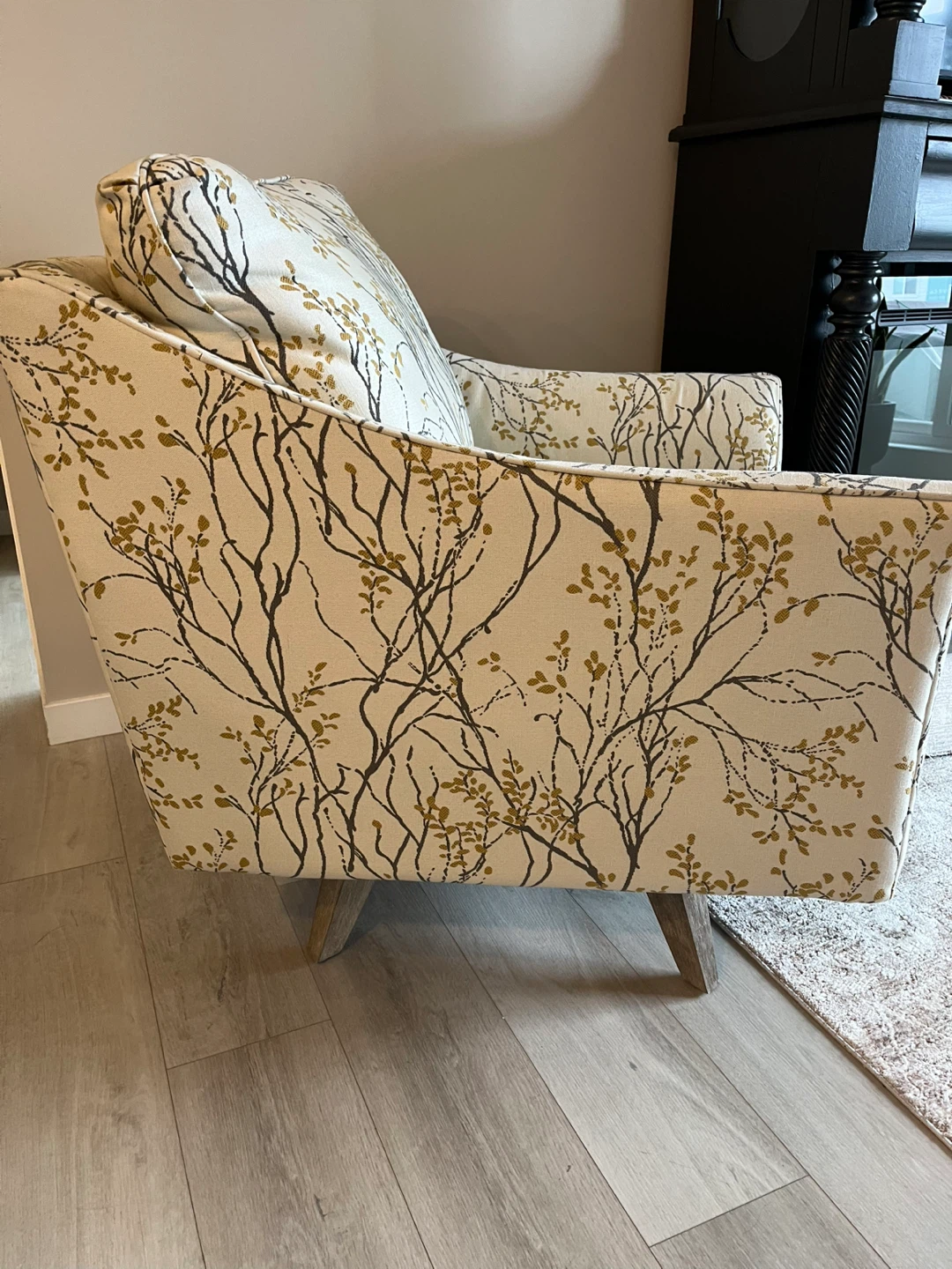 Pair of accent chairs - photo 2