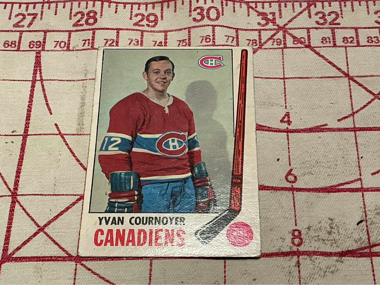 1969-70 O-PEE-CHEE YVON COURNOYER Card #6