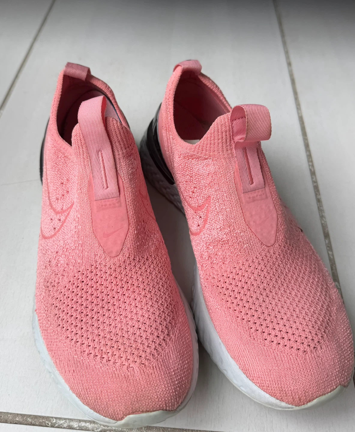Nike Epic React Flyknit 2 Women's Running Shoes - photo 4