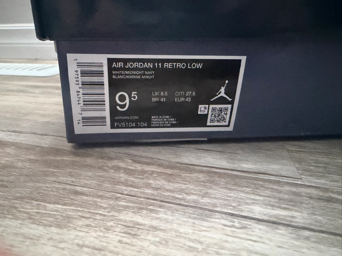 Jordan 11 Men's 9.5 - photo 2