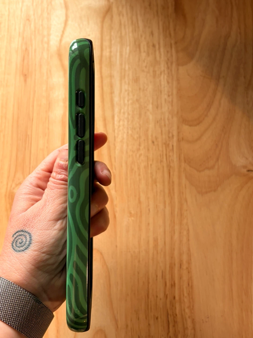 Green Wave Pattern iPhone Case 16 Pro Max - photo 5