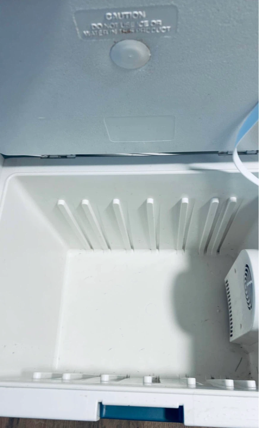 FREE Furniture & Cooler Bundle – Must Take Everything Together - photo 4