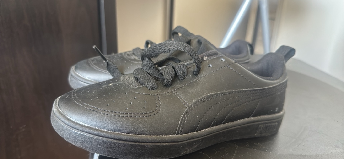 Black Sneakers