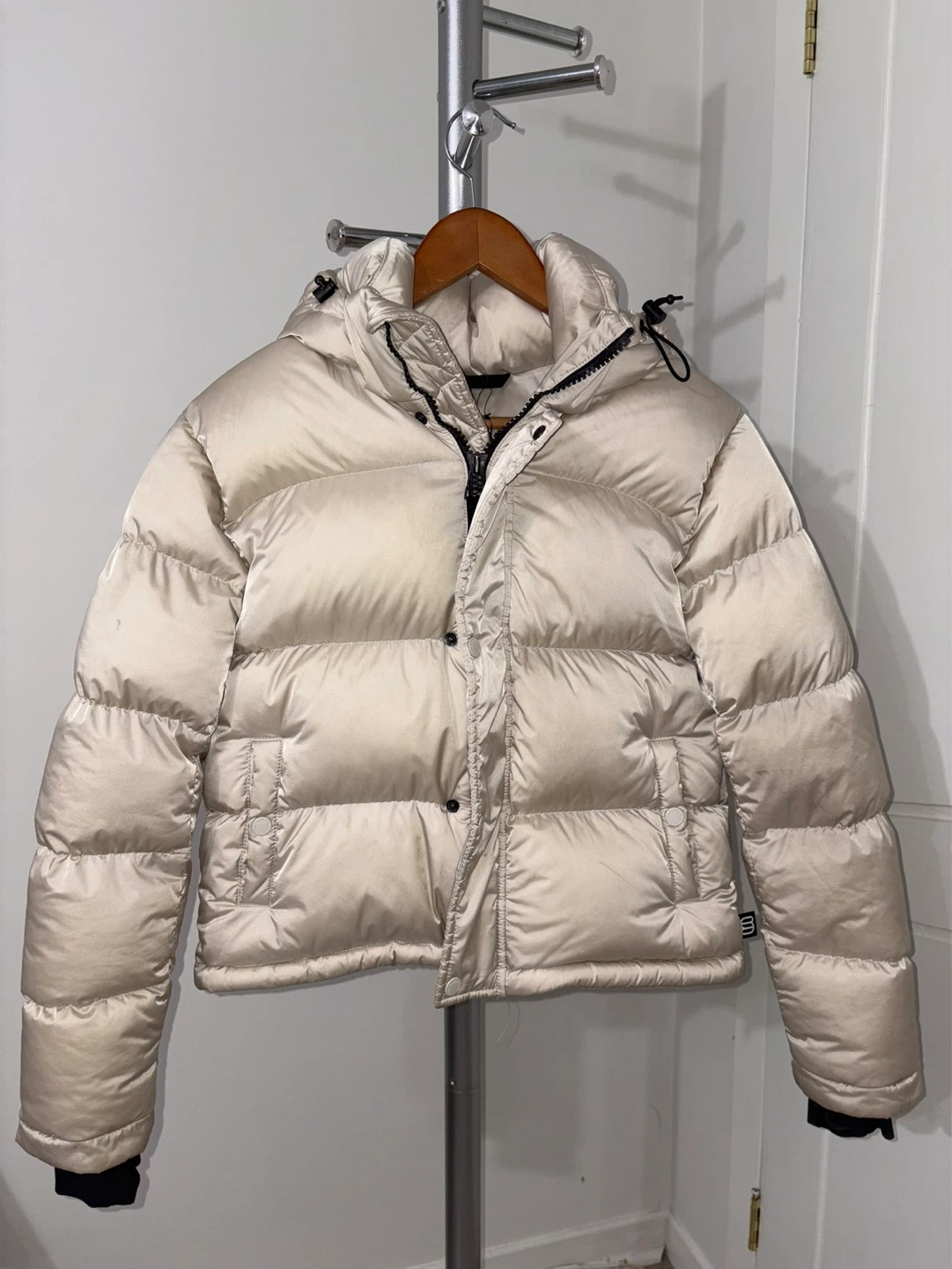 ARITZIA The Super Puff Shorty - CliMATTE - photo 3