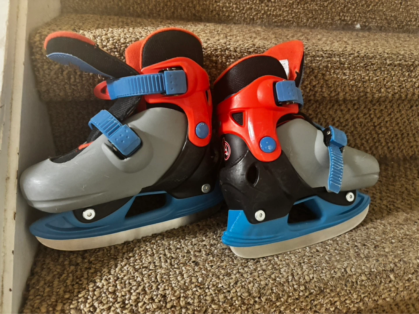 Disney Marvel Avengers Adjustable Ice Skates Youth Sizes - photo 3