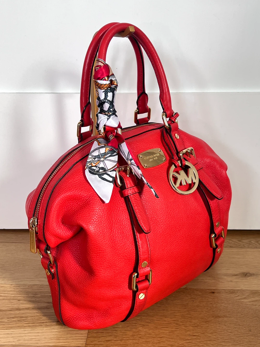 Michael Kors Handbag in hot chilli red - photo 3