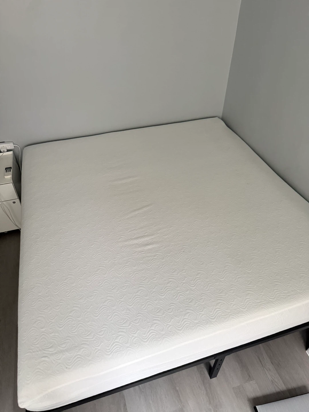 Imaginarium King Memory Foam Mattress with Frame