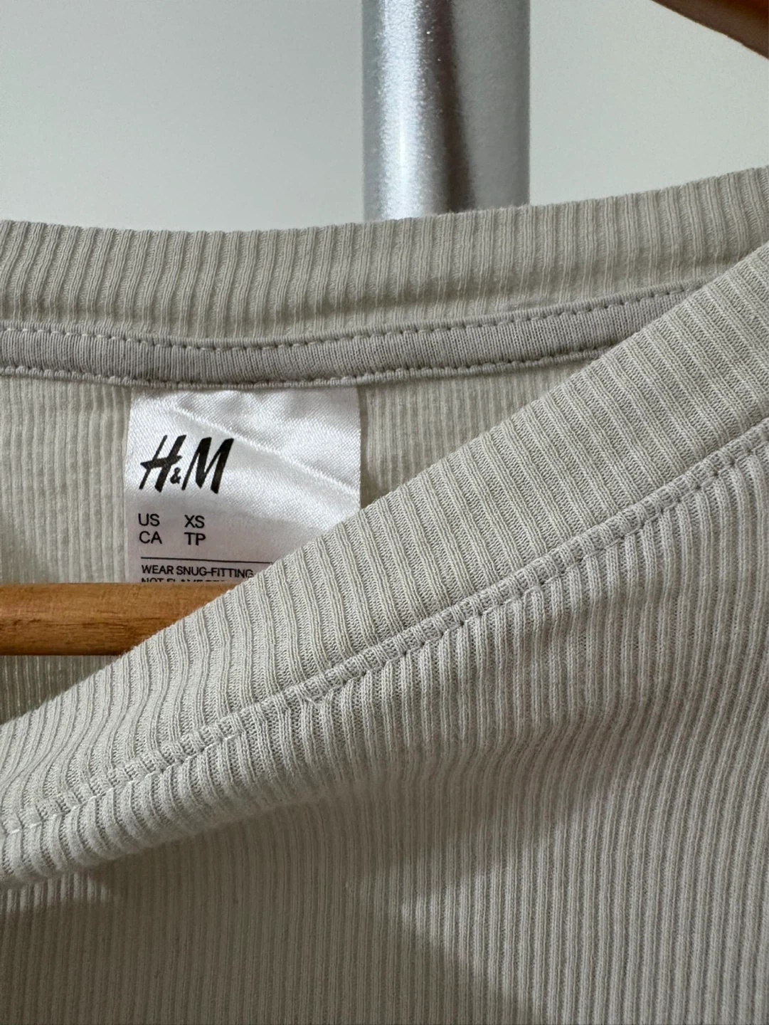 H&M Ribbed Long Sleeve Top - photo 2