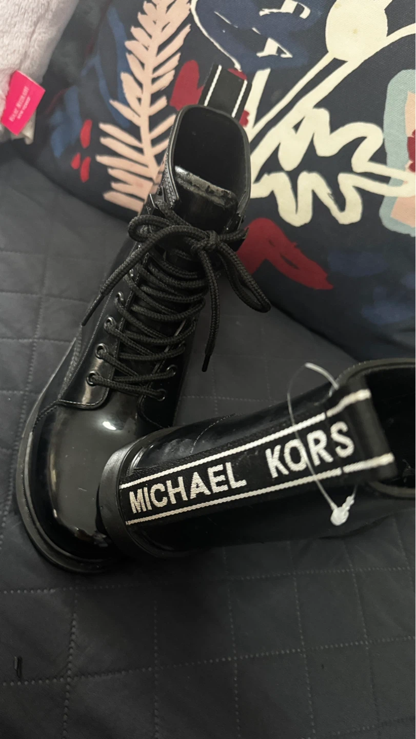 Michael Kors Black Patent Lace-Up Boots - Size 7