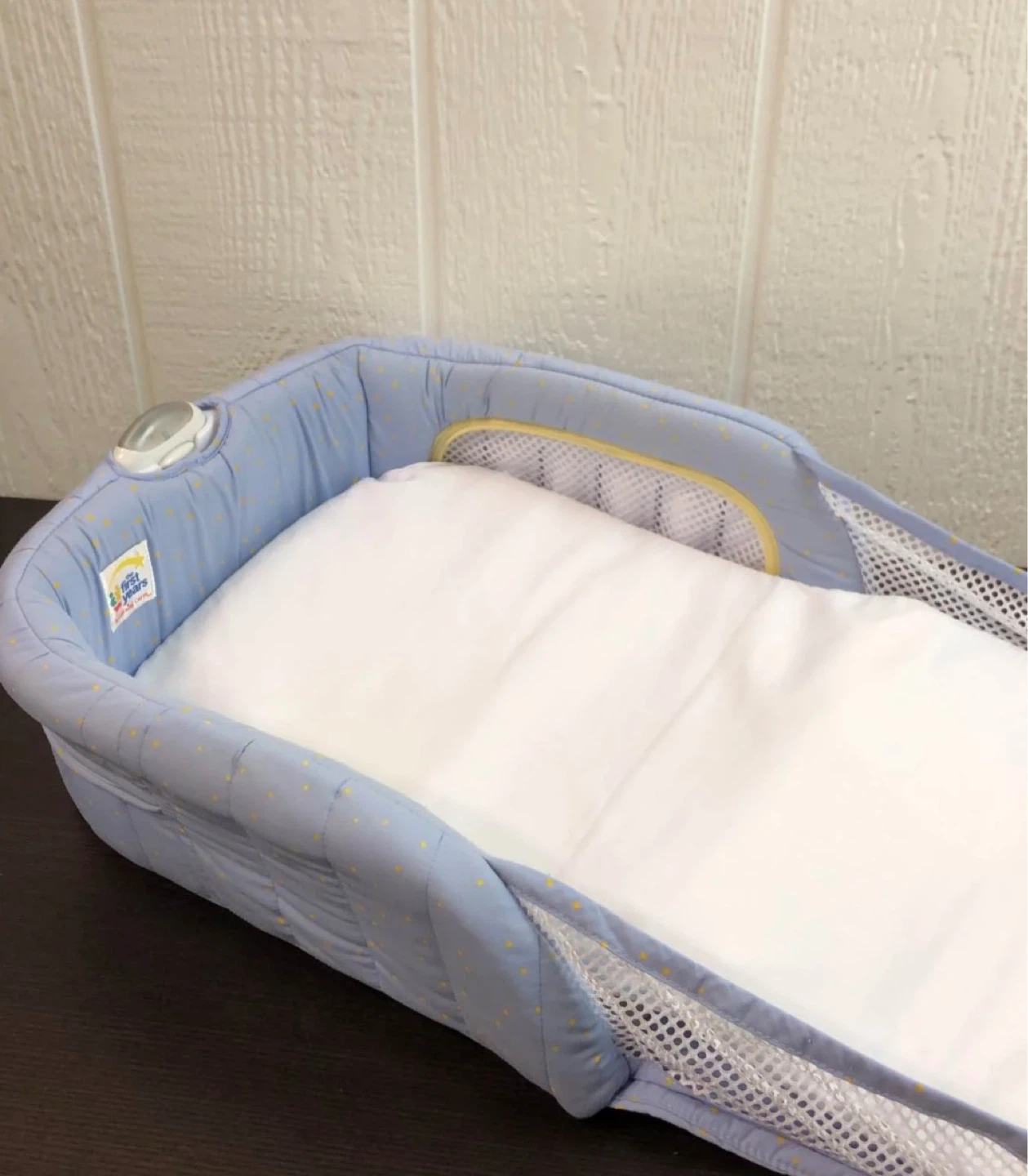 The First Years Safe & Secure Travel Bassinet - photo 5