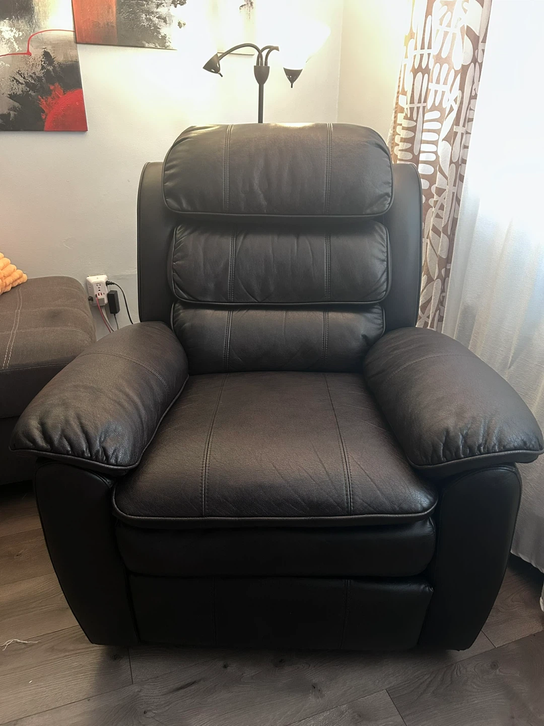 Brown Recliner Chair - photo 3