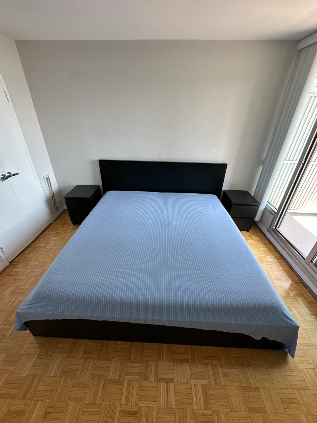 Black king Bed Frame with 2 side tables - photo 3