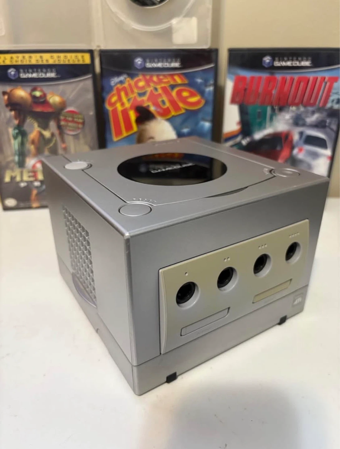 Nintendo GameCube Bundle with Games and Controllers - photo 3