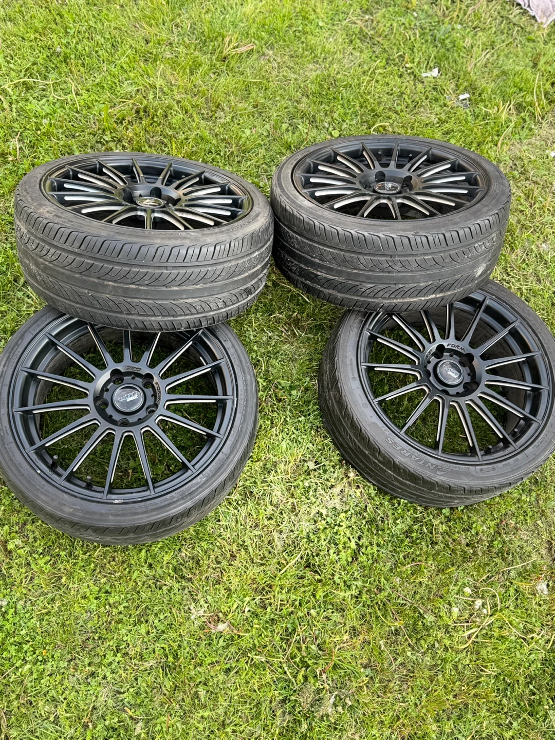 Set of 4 Black Alloy Wheels - photo 2