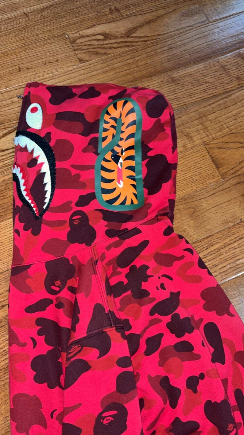 A Bathing Ape BAPE Red Camo Shark Full Zip Hoodie - photo 3